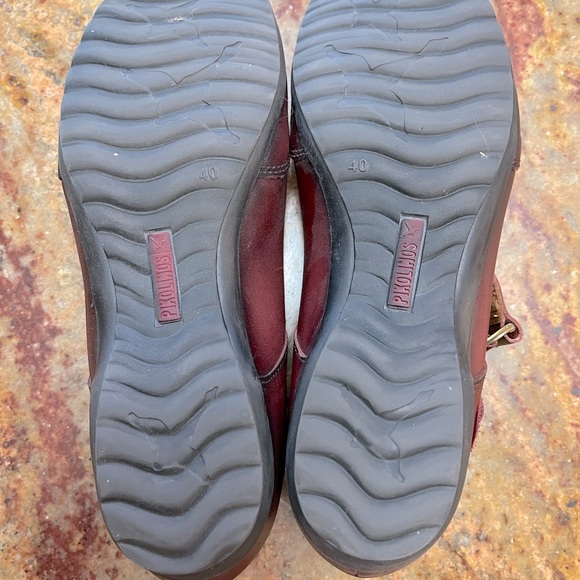 Pikolinos shoes. Size 40. I wear a size 10 and these fit perfect. Worn two times - Picture 5 of 5
